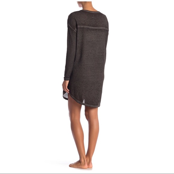 KISS Sleep shirt - Picture 2 of 4